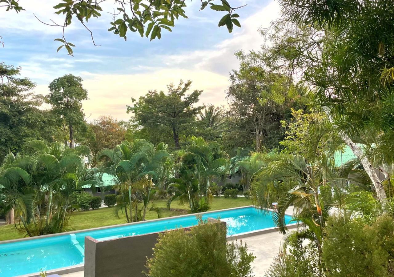 Siam Flora Resort Ko Lanta Eksteriør billede